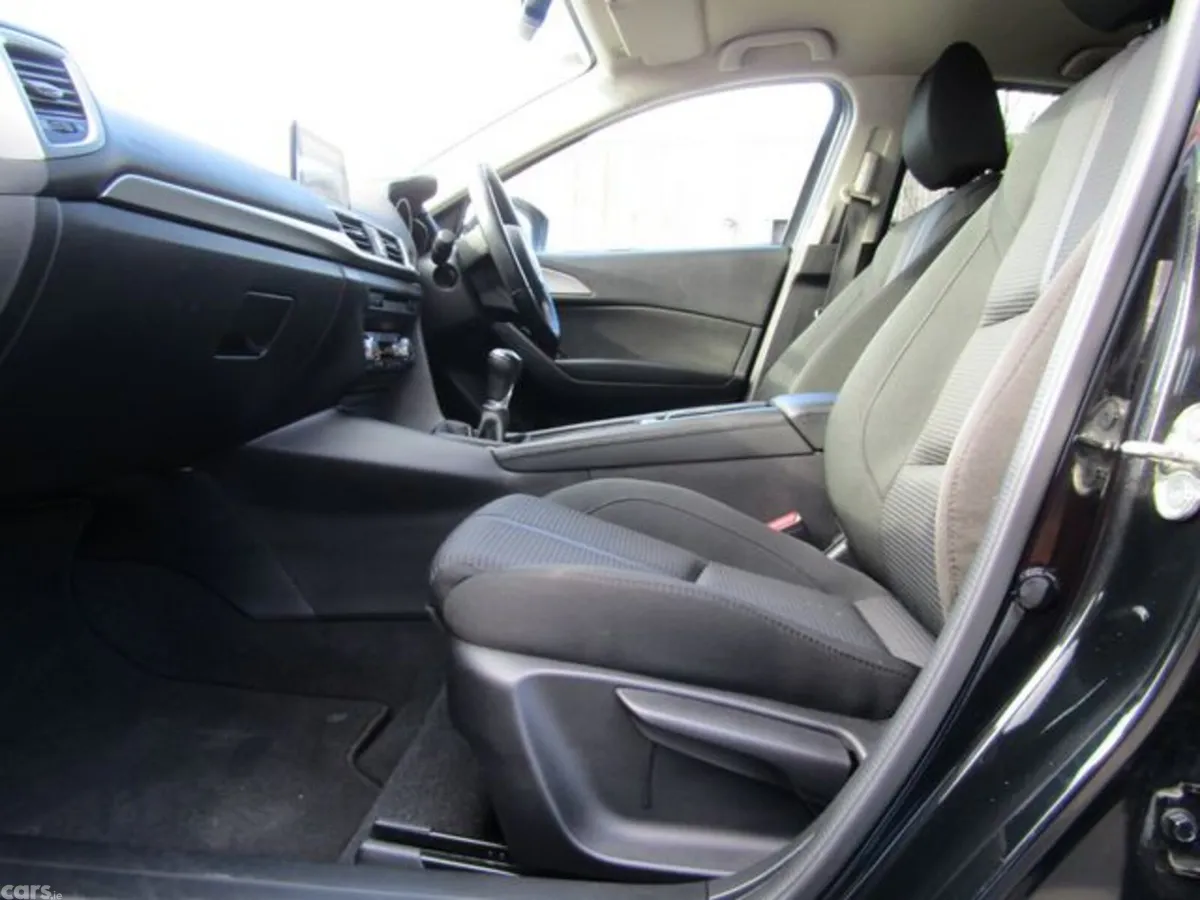 Mazda Mazda3 Hatchback, Diesel, 2019, Black