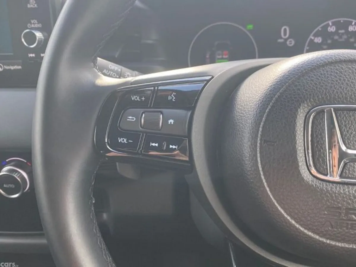 Honda HR-V Hatchback, Petrol Hybrid, 2025, White