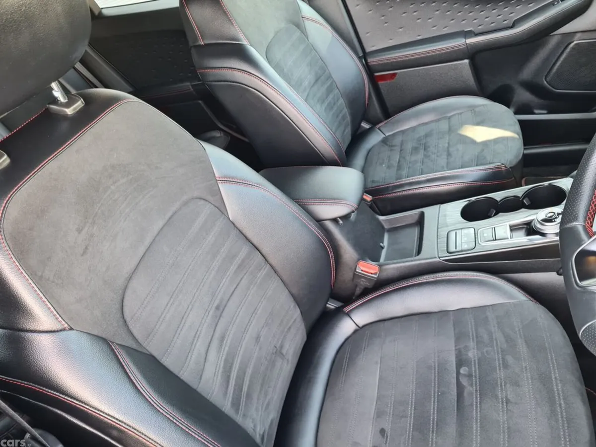 Ford Kuga MPV, Petrol Plug-in Hybrid, 2021, Blue