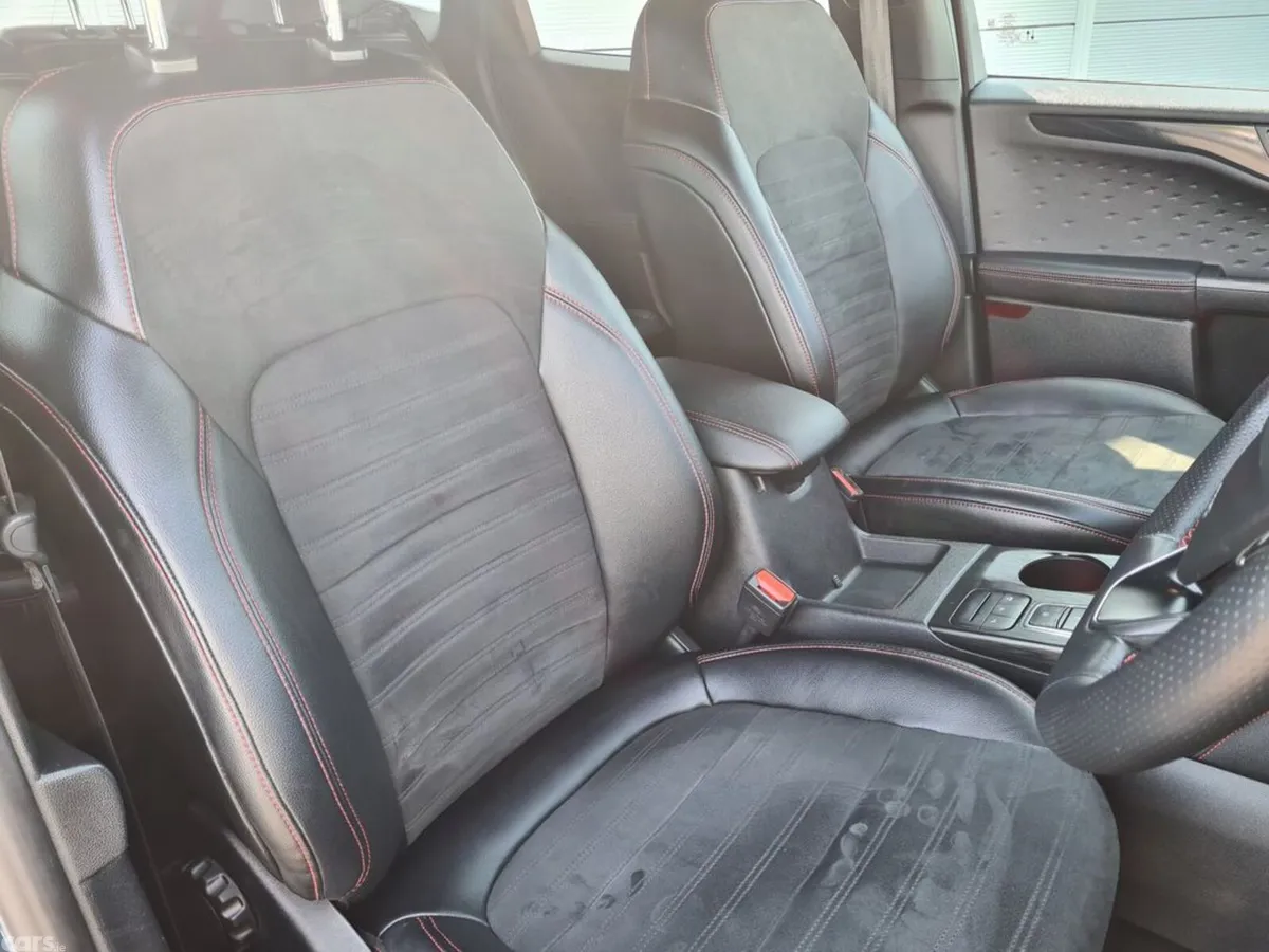 Ford Kuga MPV, Petrol Plug-in Hybrid, 2021, Blue