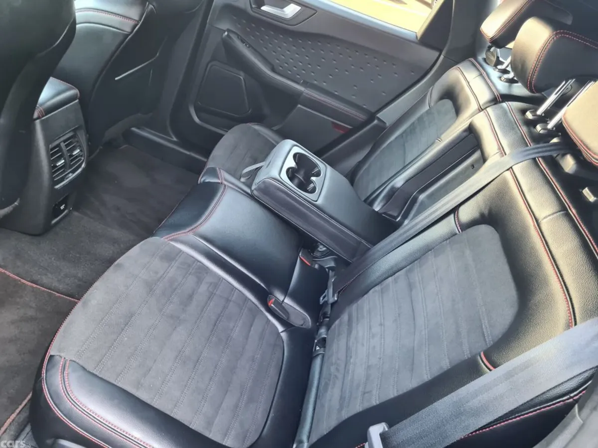 Ford Kuga MPV, Petrol Plug-in Hybrid, 2021, Blue