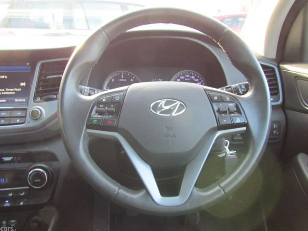 Hyundai Tucson SUV, Diesel, 2016, Silver