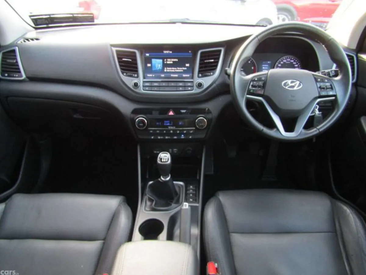 Hyundai Tucson SUV, Diesel, 2016, Silver