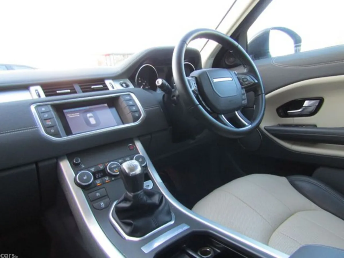 Land Rover Range Rover Evoque Estate, Diesel, 2017, White