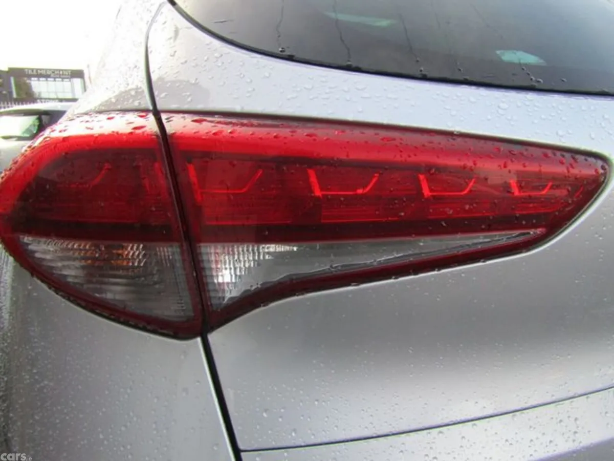 Hyundai Tucson SUV, Diesel, 2016, Silver