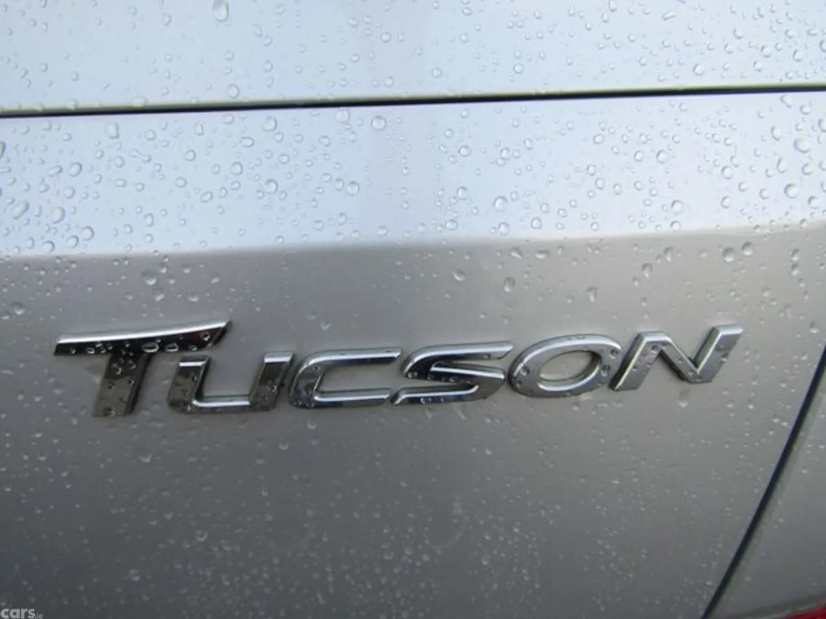 Hyundai Tucson SUV, Diesel, 2016, Silver
