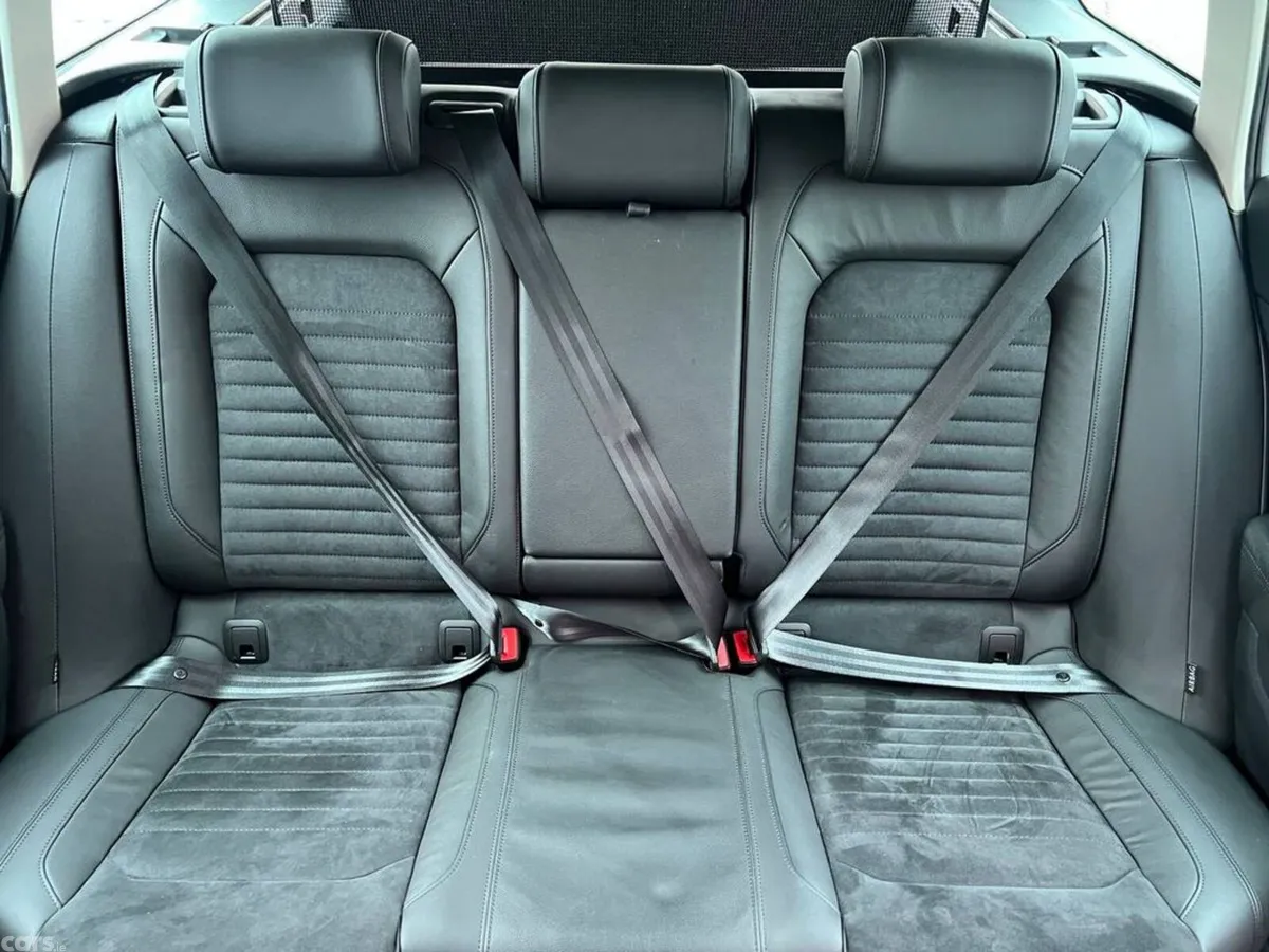 Volkswagen Passat Estate, Diesel, 2019, White