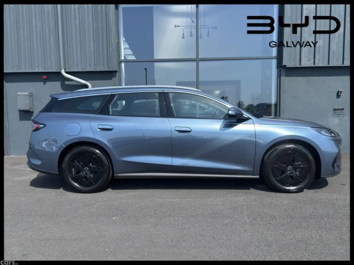 BYD Seal 6 Estate, Petrol Plug-in Hybrid, 2026, Blue