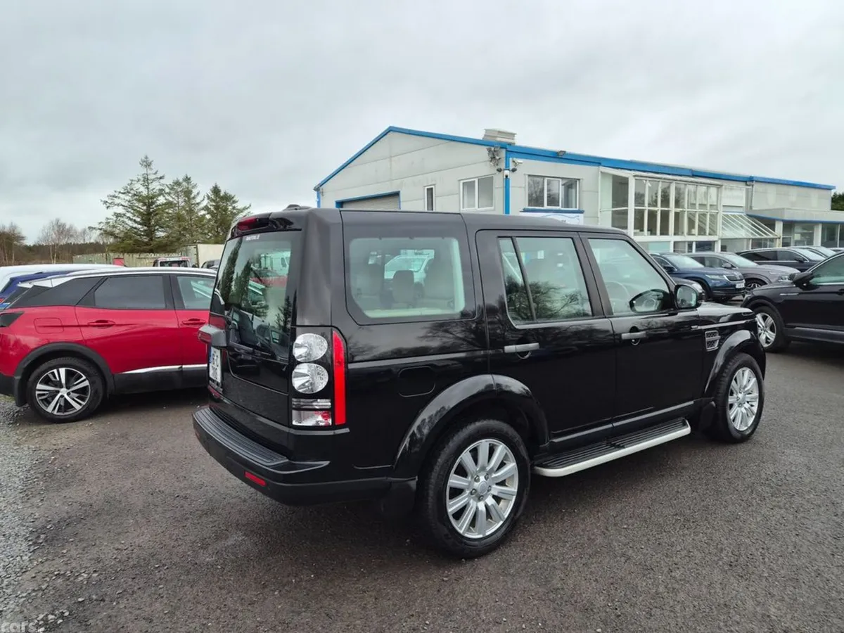 Land Rover Discovery Estate, Diesel, 2016, Black
