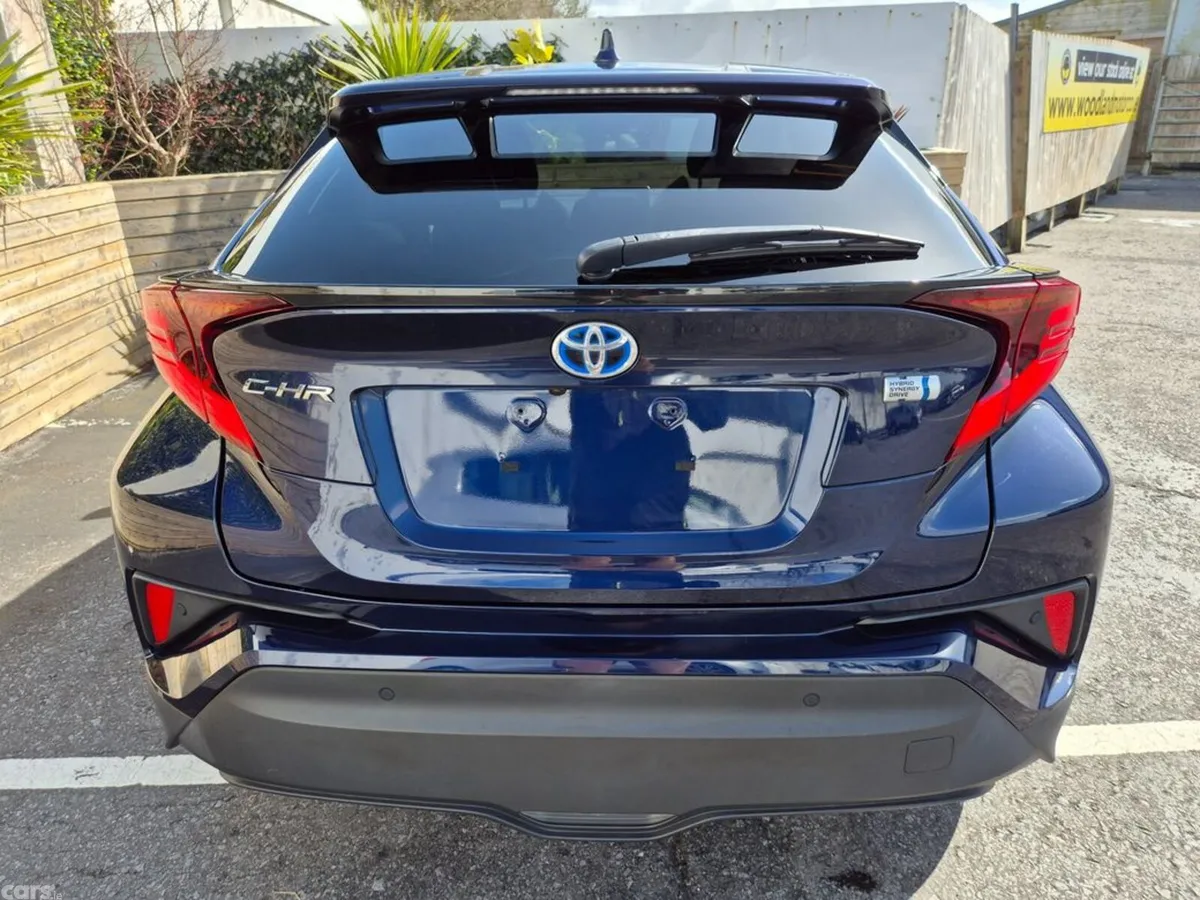 Toyota C-HR SUV, Petrol Hybrid, 2021, Blue