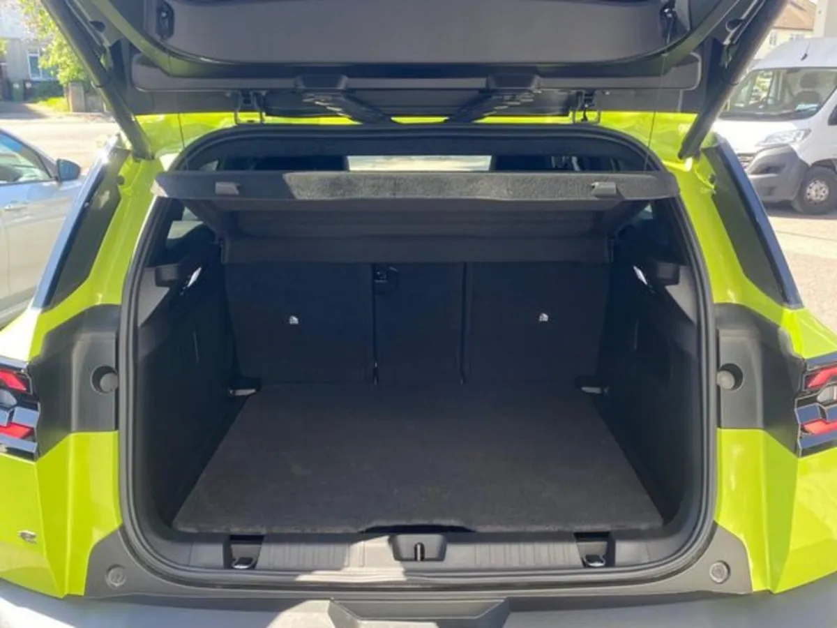 Jeep Compass SUV, Electric, 2026, Green