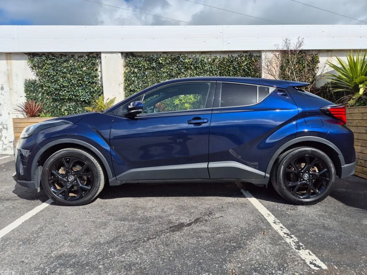 Toyota C-HR SUV, Petrol Hybrid, 2021, Blue