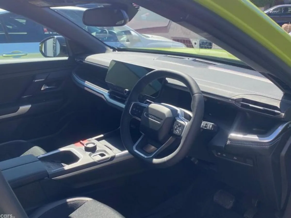 Jeep Compass SUV, Electric, 2026, Green