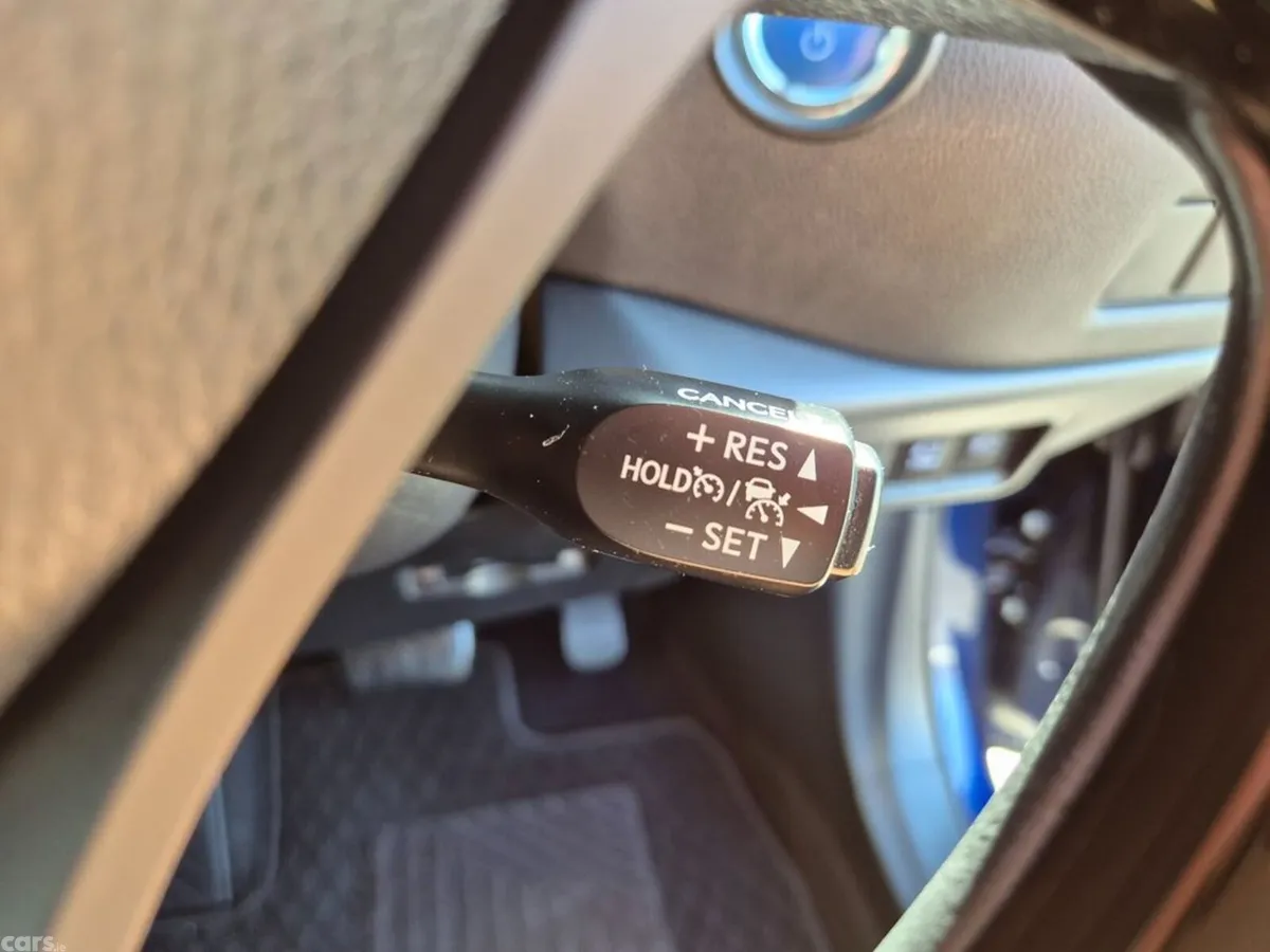 Toyota C-HR SUV, Petrol Hybrid, 2021, Blue