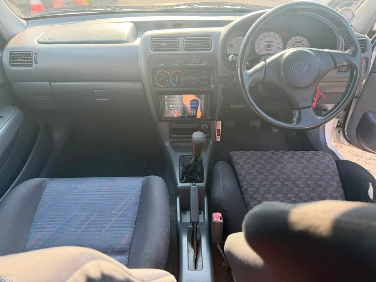 Toyota Other Hatchback, Petrol, 1998, White