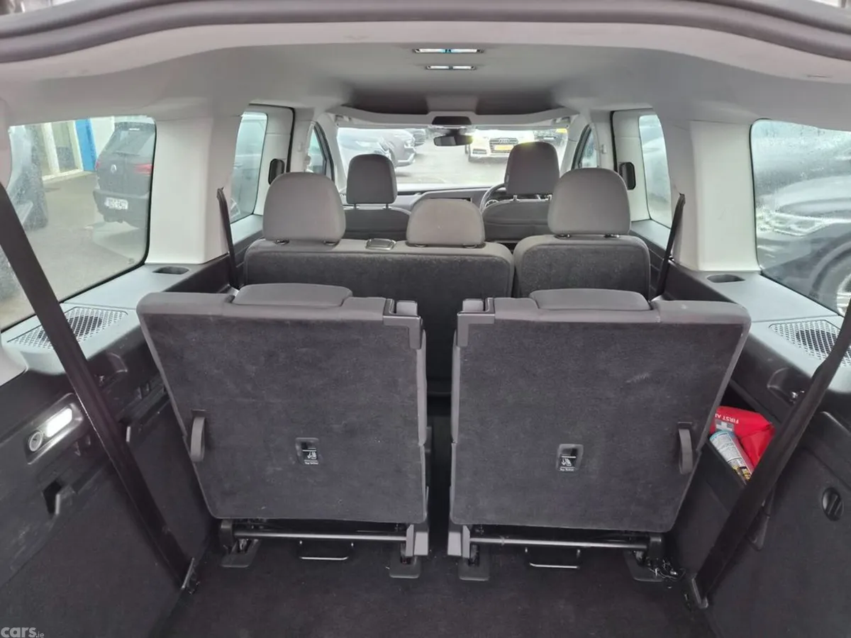 Volkswagen Caddy Maxi Life MPV, Diesel, 2023, Grey