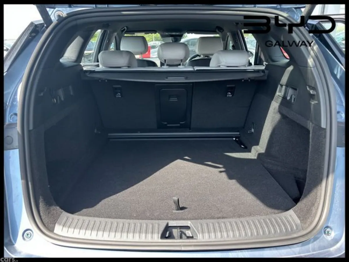 BYD Seal 6 Estate, Petrol Plug-in Hybrid, 2026, Blue