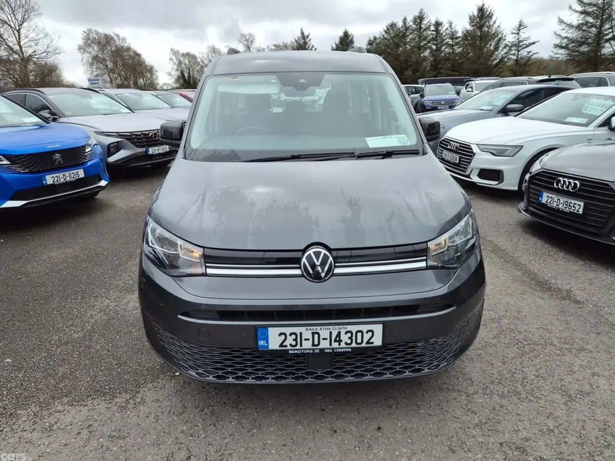 Volkswagen Caddy Maxi Life MPV, Diesel, 2023, Grey