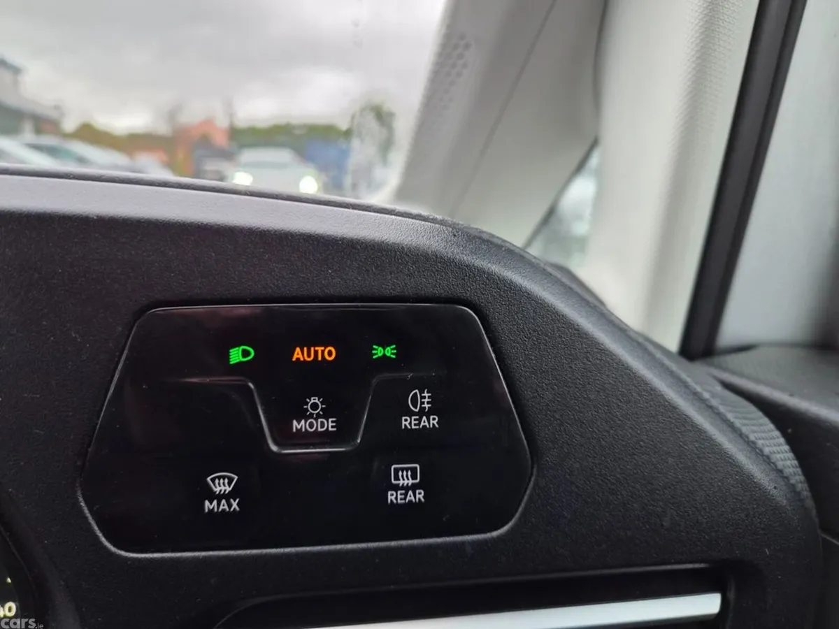 Volkswagen Caddy Maxi Life MPV, Diesel, 2023, Grey