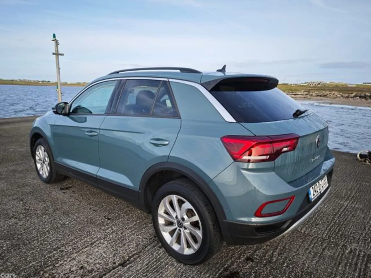 Volkswagen T-Roc Estate, Diesel, 2024, Blue