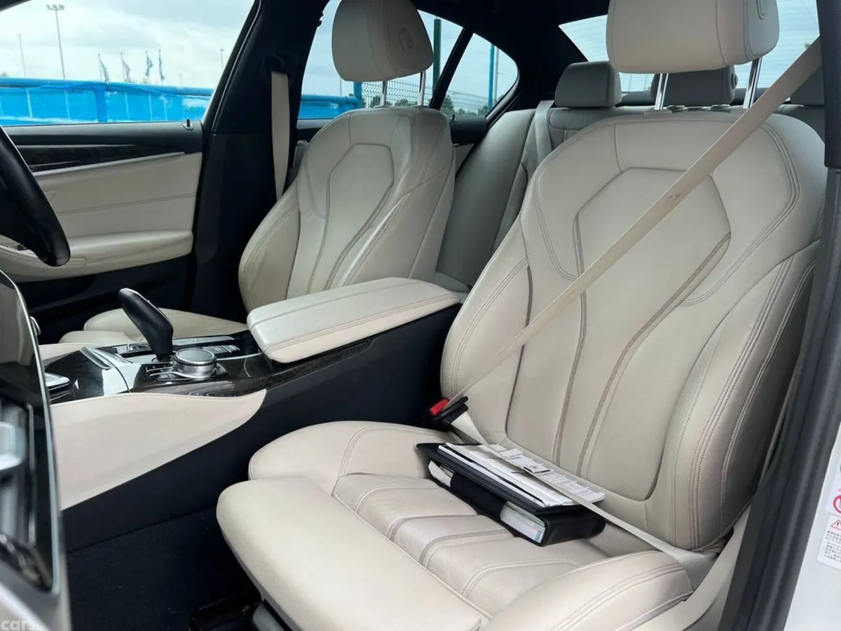 BMW 5-Series Saloon, Petrol Plug-in Hybrid, 2017, White