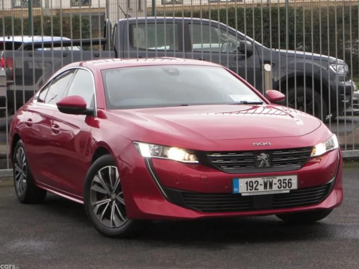 Peugeot 508 Hatchback, Diesel, 2019, Red