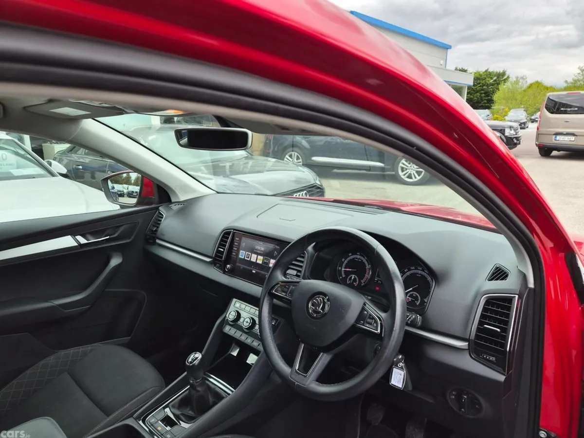 Skoda Karoq Estate, Petrol, 2020, Red