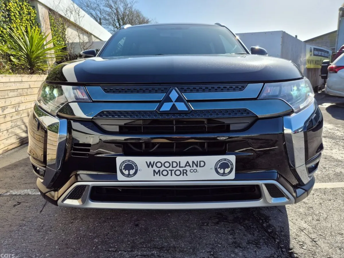Mitsubishi Outlander Estate, Petrol Plug-in Hybrid, 2021, Black