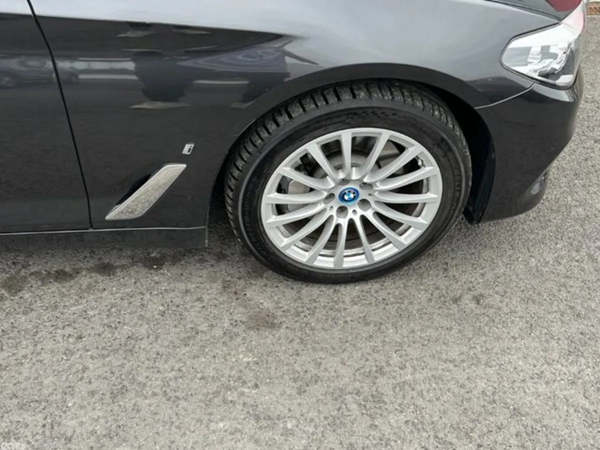 BMW 5-Series Saloon, Petrol Plug-in Hybrid, 2019, Black