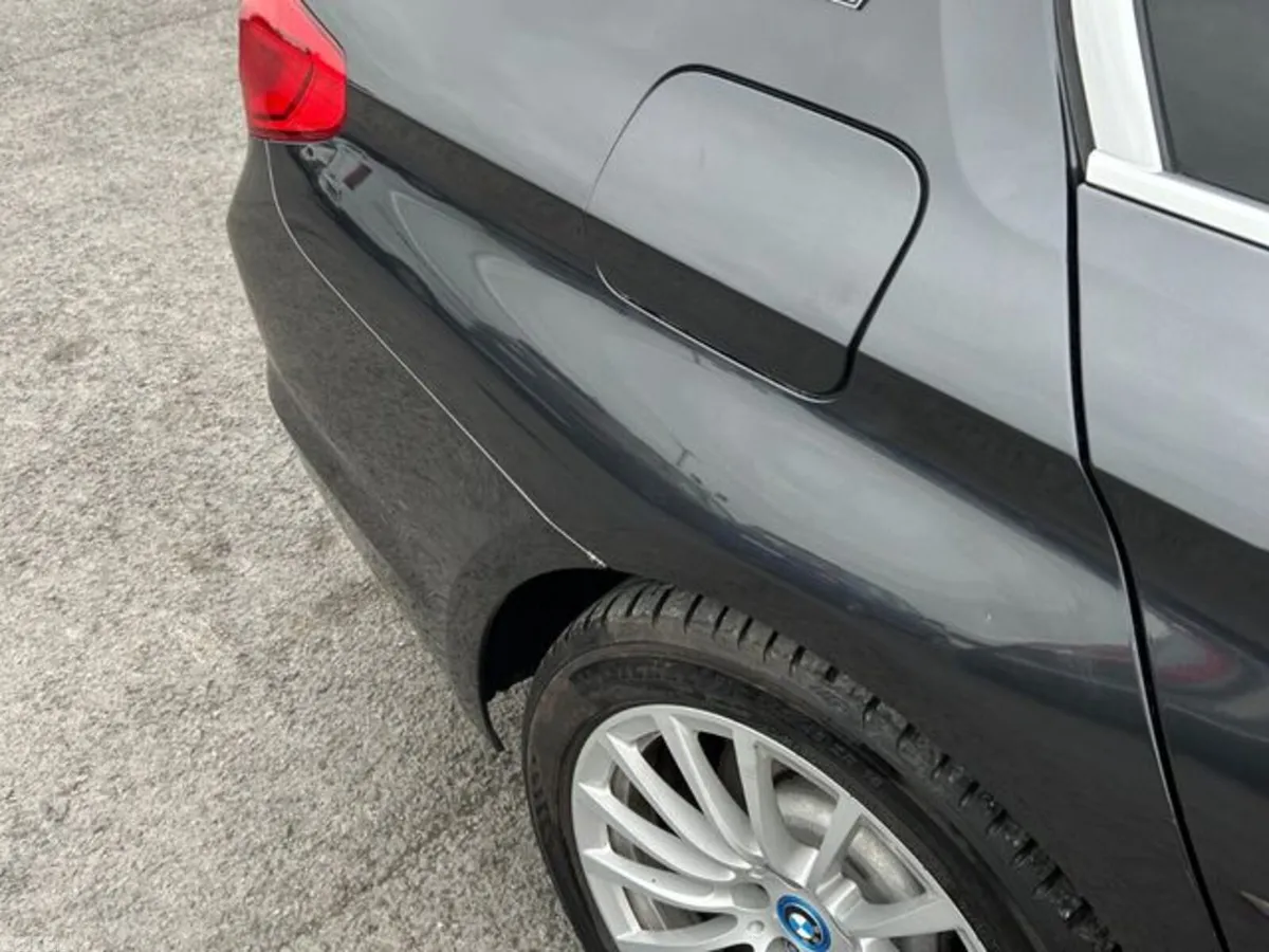 BMW 5-Series Saloon, Petrol Plug-in Hybrid, 2019, Black