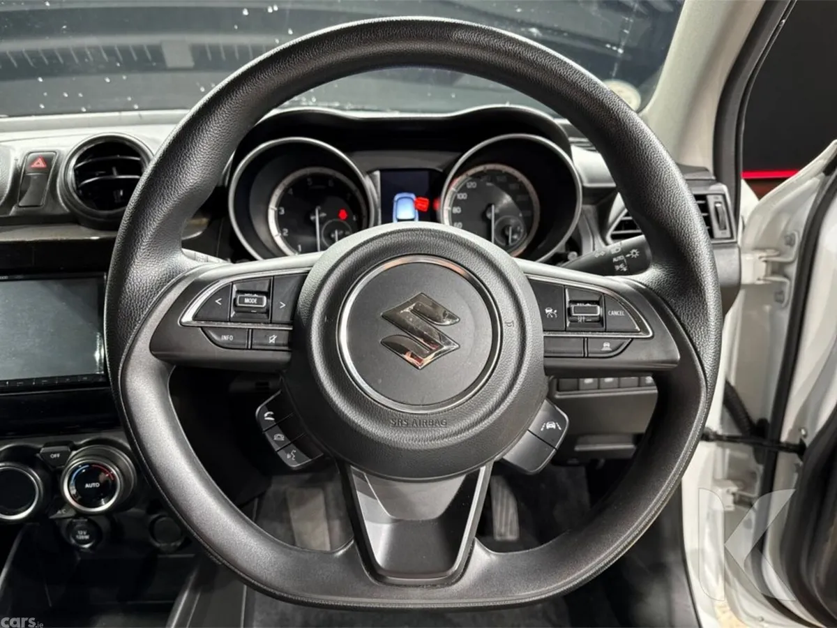 Suzuki Swift Hatchback, Petrol Hybrid, 2023, White