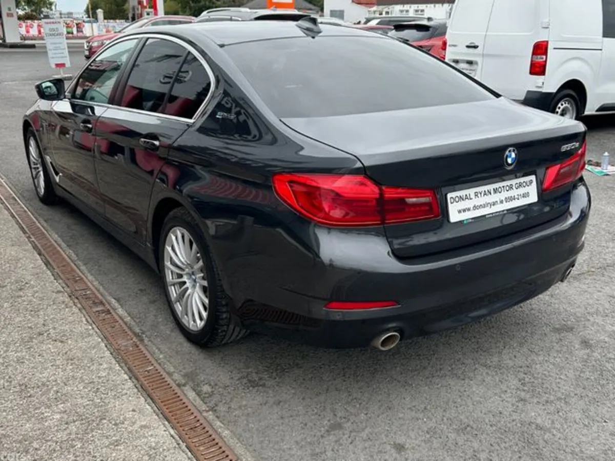 BMW 5-Series Saloon, Petrol Plug-in Hybrid, 2019, Black