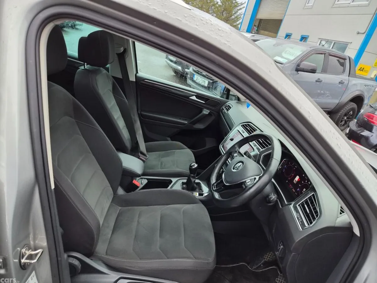 Volkswagen Tiguan Estate, Diesel, 2019, Grey