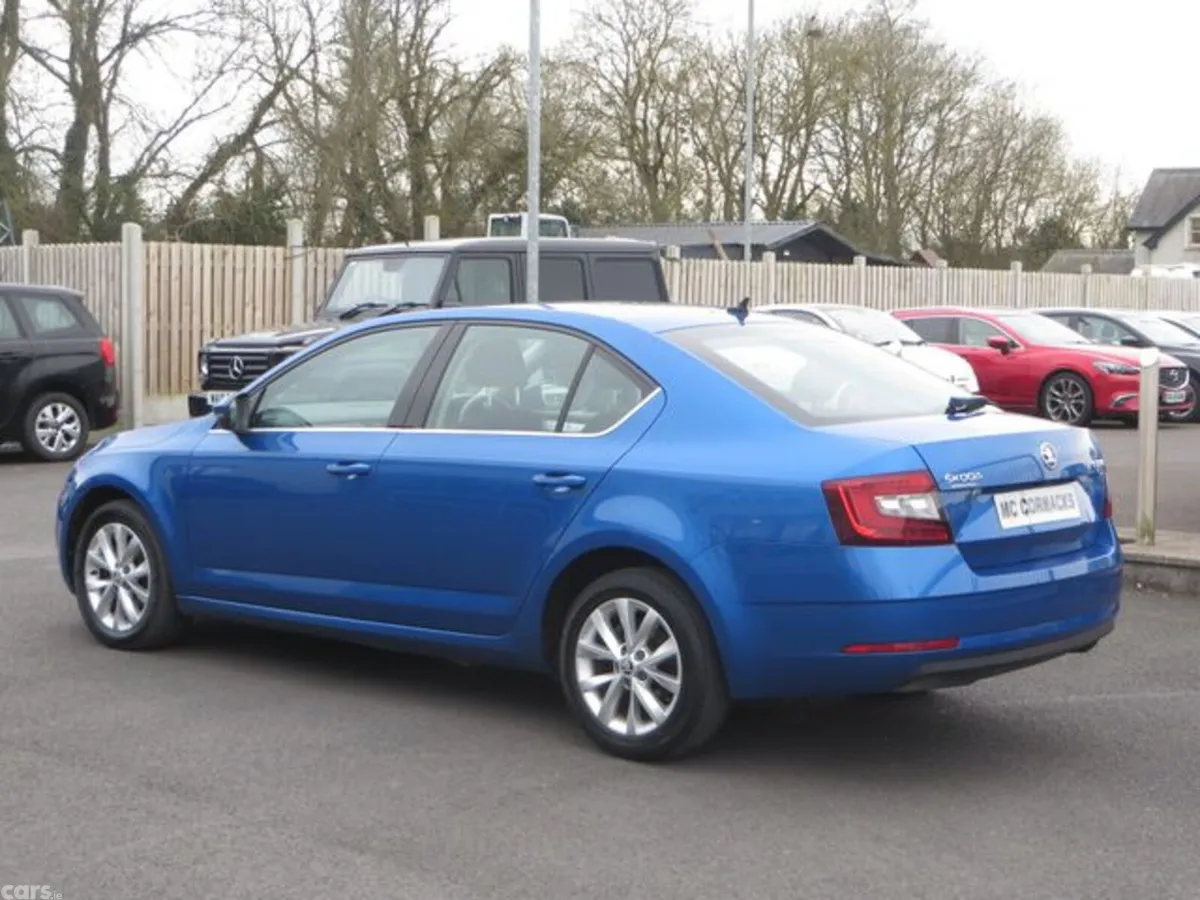 Skoda Octavia Saloon, Petrol, 2020, Blue
