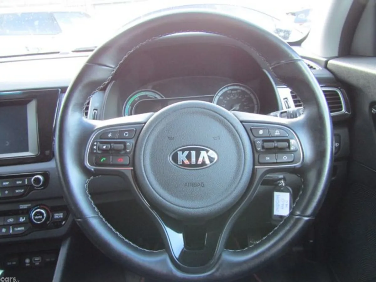 Kia Niro Estate, Petrol Hybrid, 2019, Grey