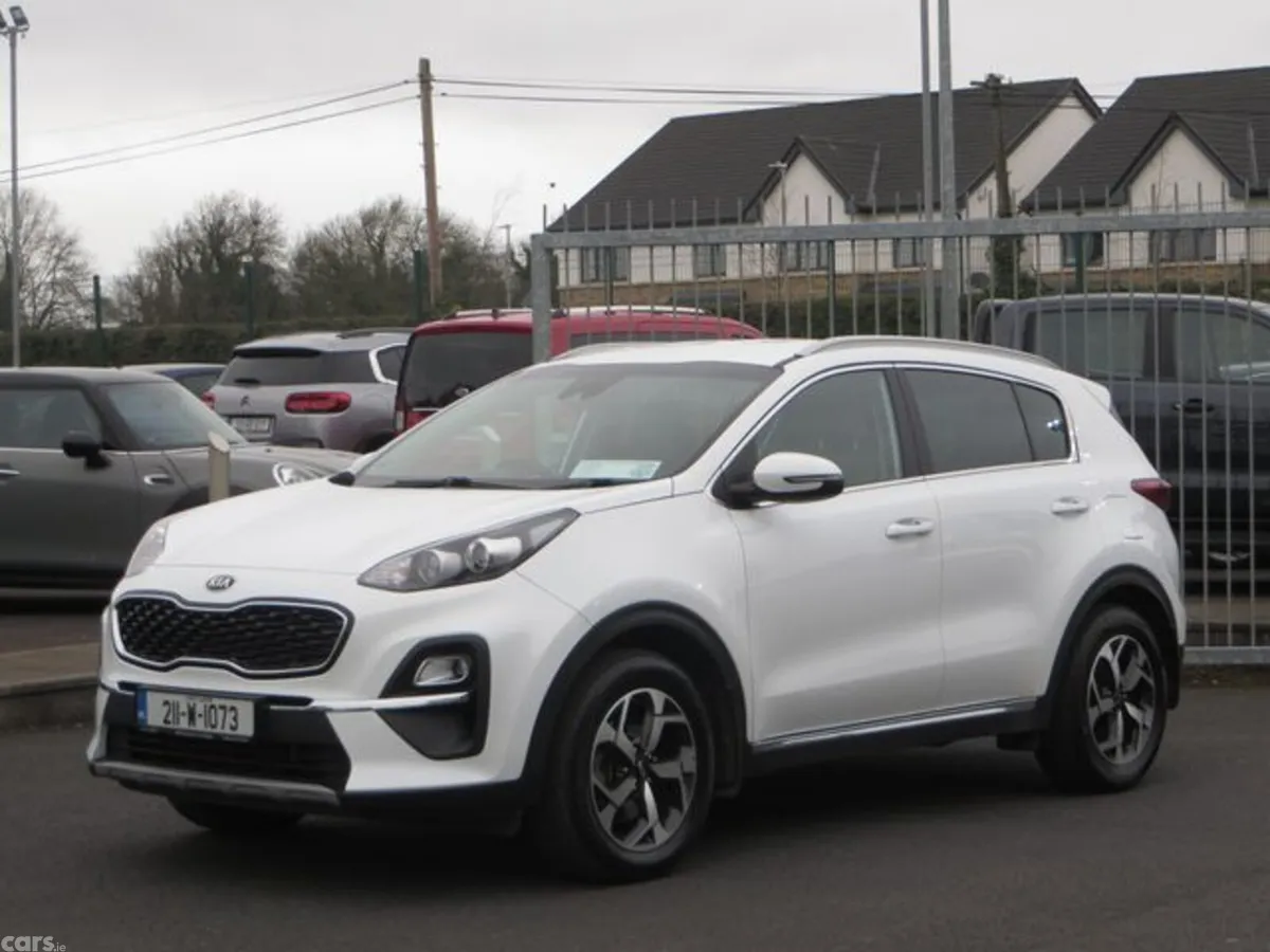 Kia Sportage MPV, Diesel Hybrid, 2021, White