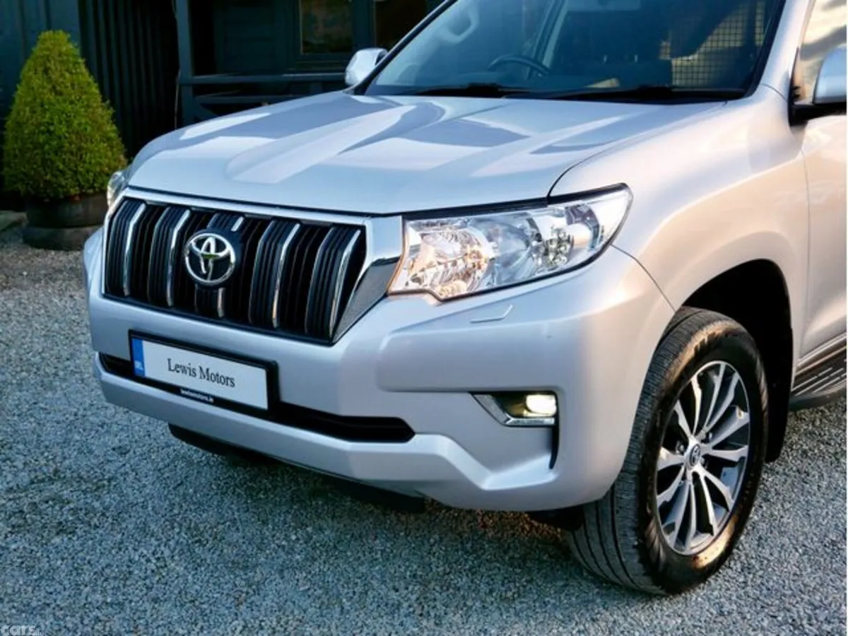 Toyota Land Cruiser Van, Diesel, 2023, Grey