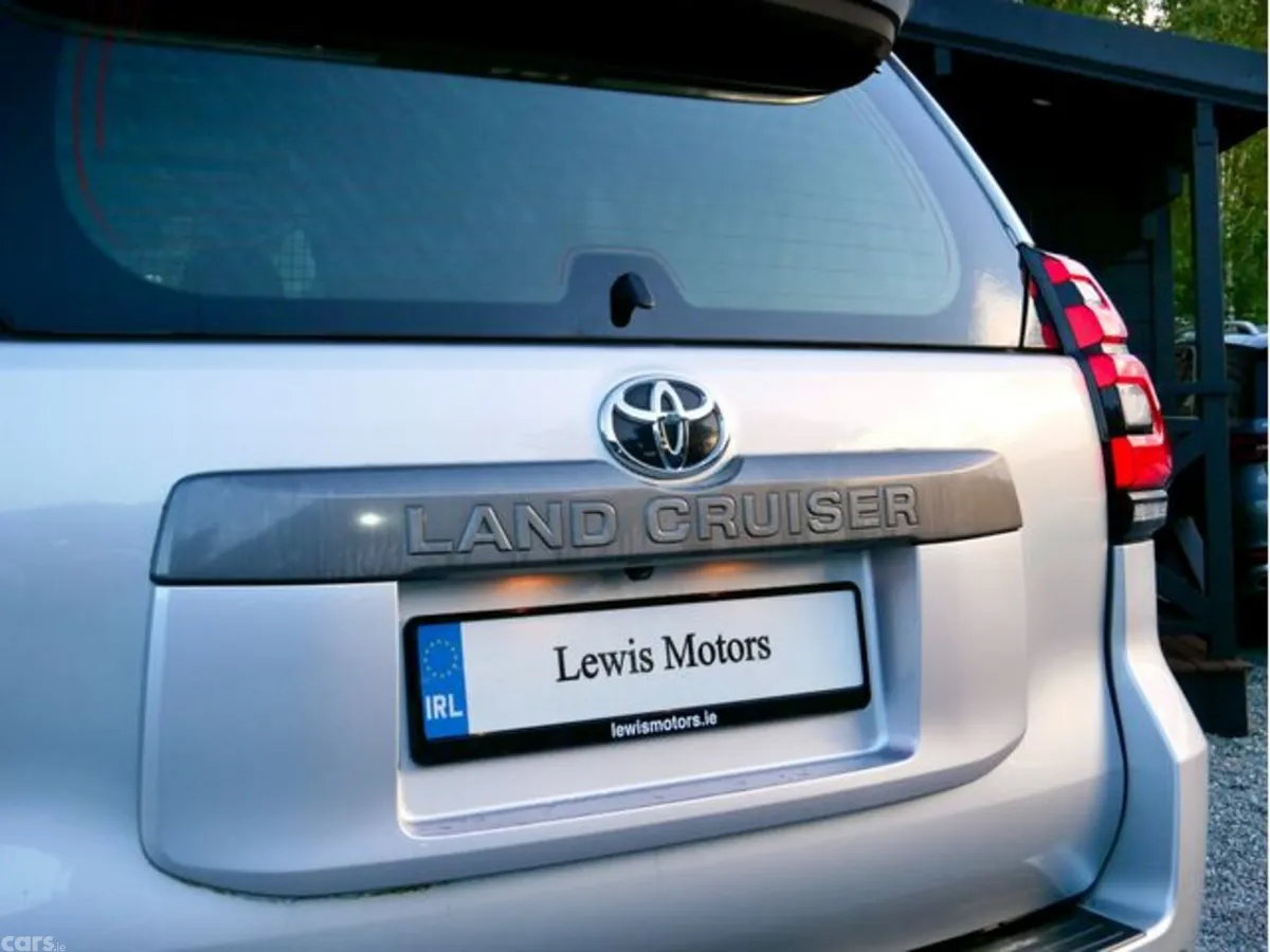 Toyota Land Cruiser Van, Diesel, 2023, Grey