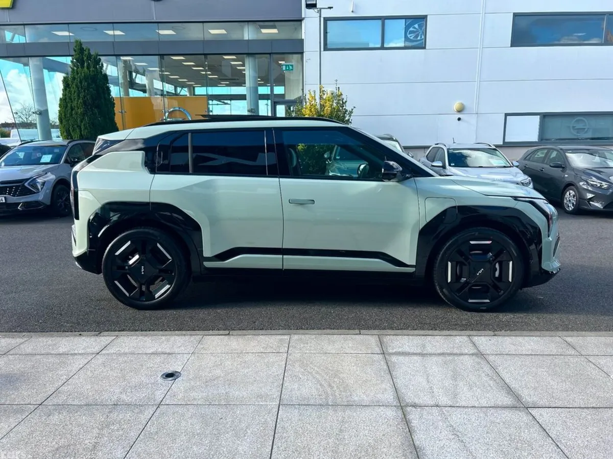 Kia EV3 SUV, Electric, 2027, Green