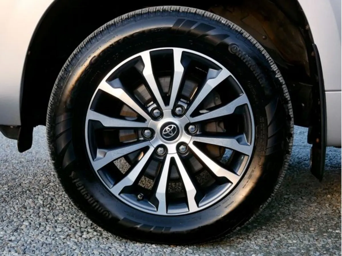 Toyota Land Cruiser Van, Diesel, 2023, Grey