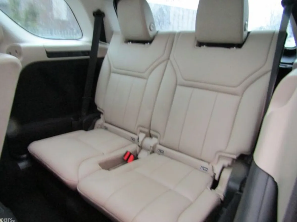 Land Rover Discovery Estate, Diesel, 2017, Black