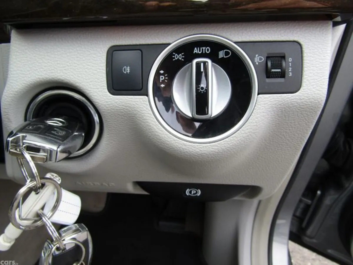 Mercedes-Benz E-Class Saloon, Diesel, 2013, Silver
