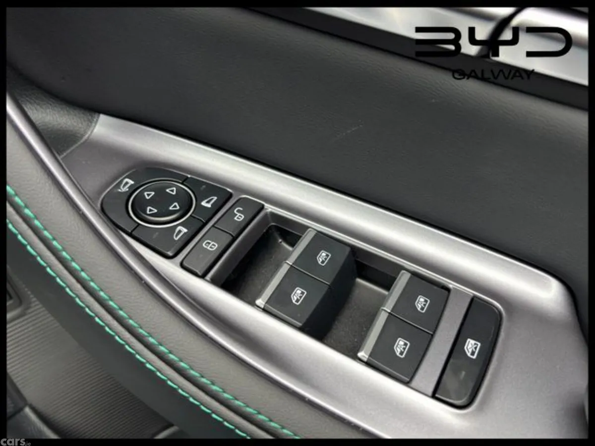 BYD SEAL U SUV, Petrol Plug-in Hybrid, 2026, Blue