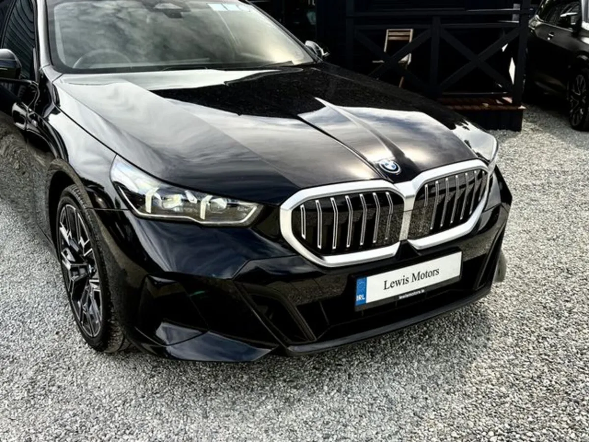 BMW 5-Series Estate, Petrol Hybrid, 2025, Black