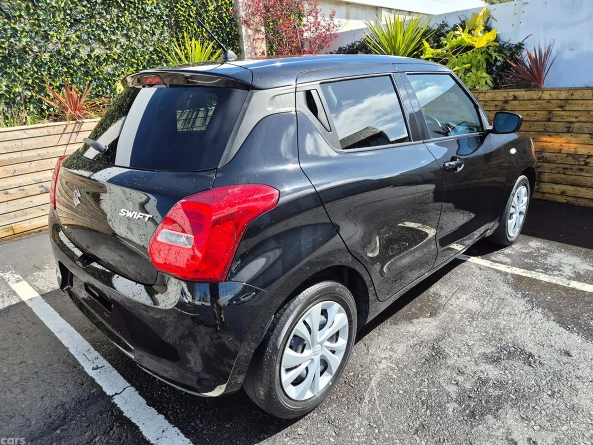 Suzuki Swift Hatchback, Petrol, 2023, Black