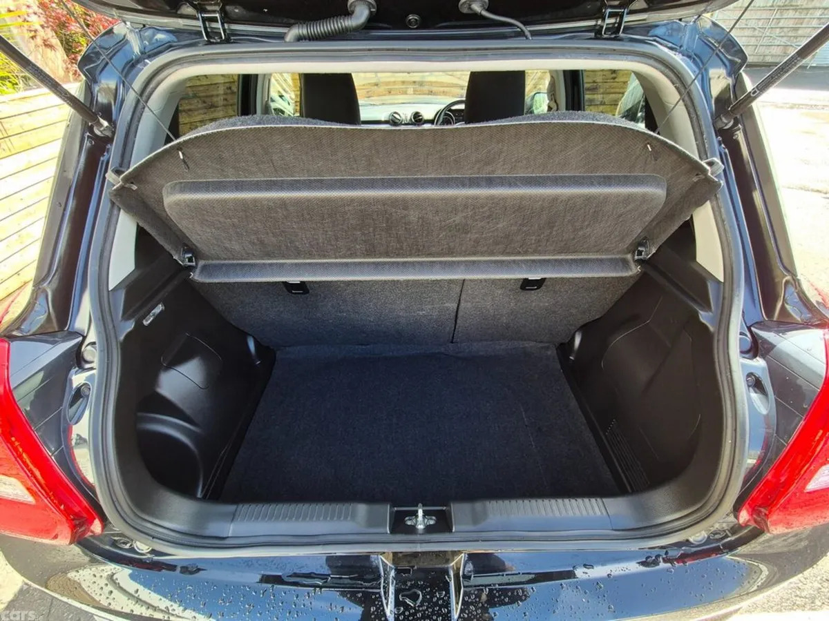 Suzuki Swift Hatchback, Petrol, 2023, Black