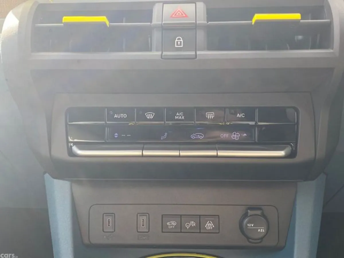Fiat Grande Panda Hatchback, Petrol Hybrid, 2026, Yellow