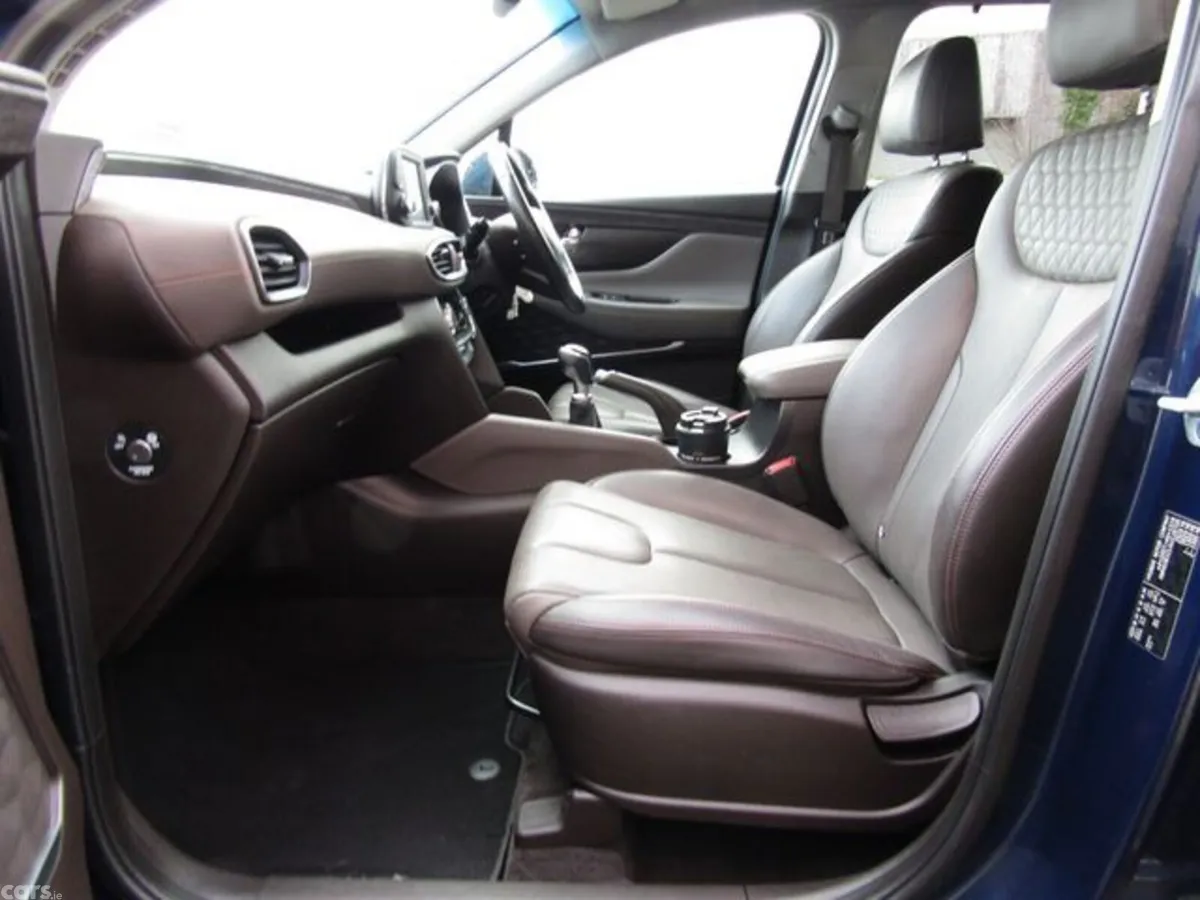 Hyundai Santa Fe Estate, Diesel, 2019, Blue