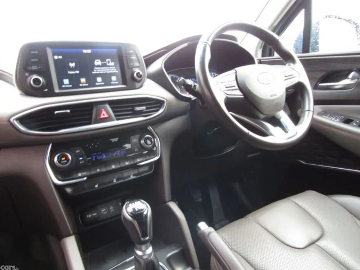 Hyundai Santa Fe Estate, Diesel, 2019, Blue