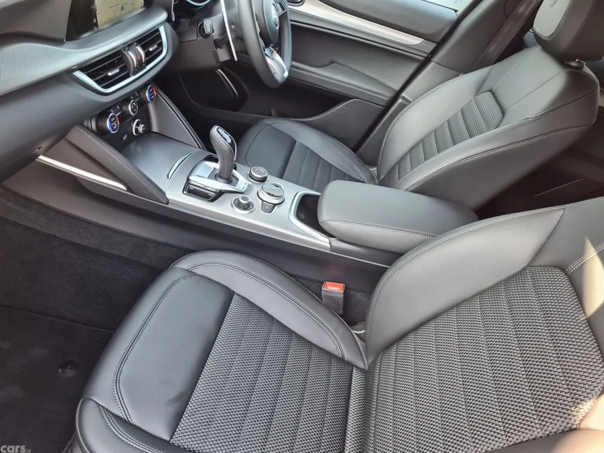 Alfa Romeo Stelvio SUV, Diesel, 2023, Red